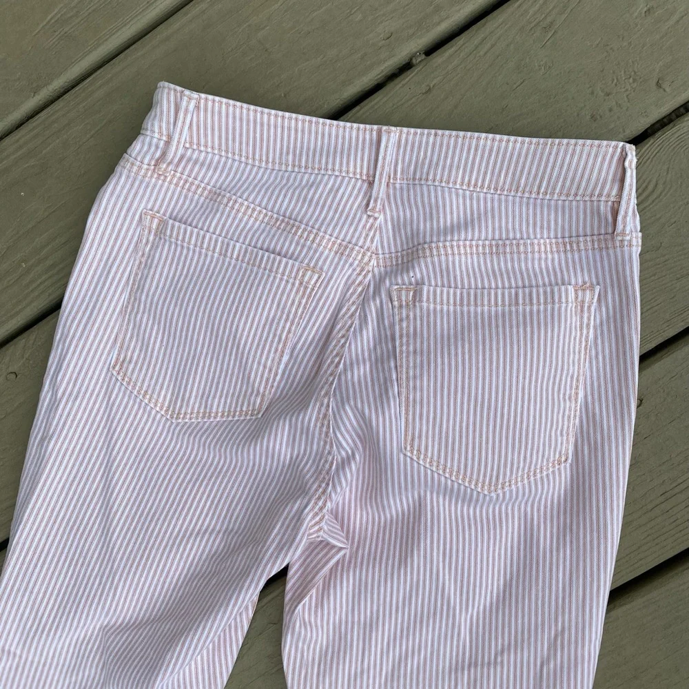 LOFT - Woman’s peach & white striped (Susie skinny ankle) cropped jeans,…